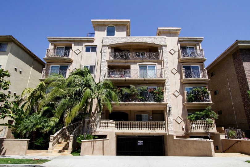 Bedford Villas Beverly Center CA